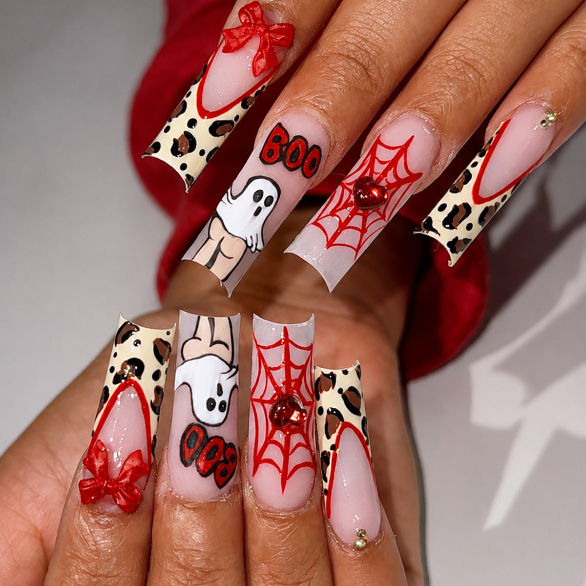 Themed Halloween Press-On Nail Set with Animal and Ghost Prints Stornfield