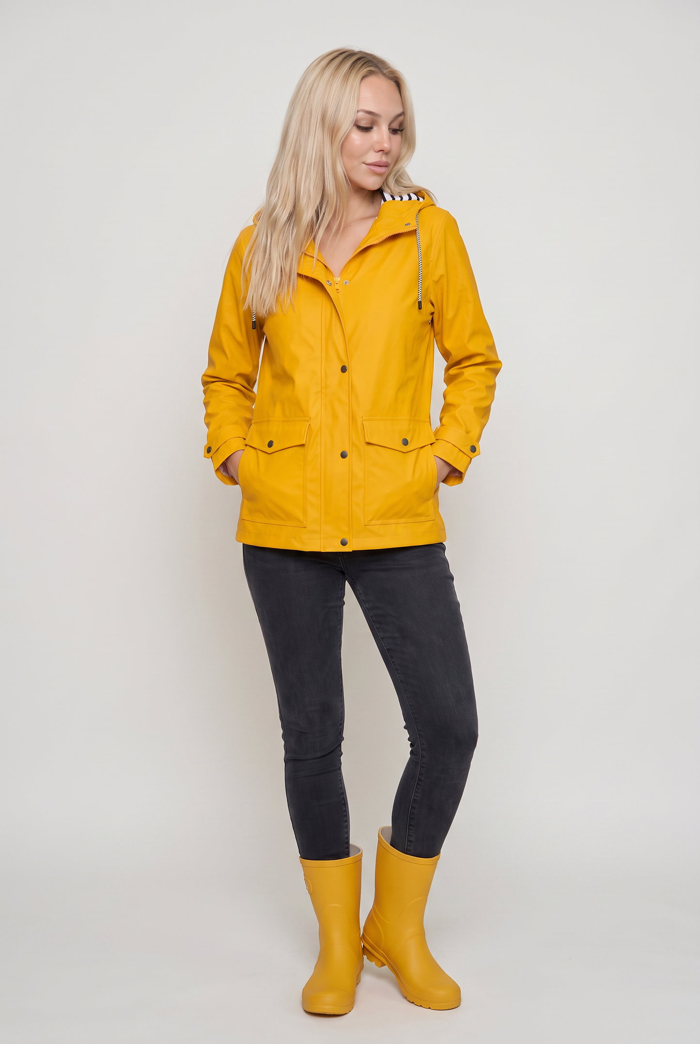 Women’s Hooded Lightweight Waterproof Rain Jacket