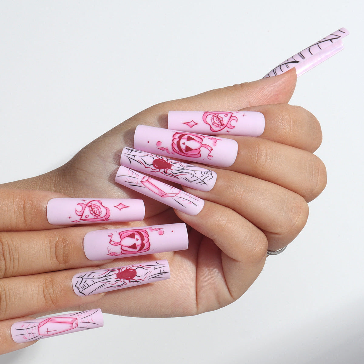 Artistic Press-On Nails with Halloween Theme Stornfield