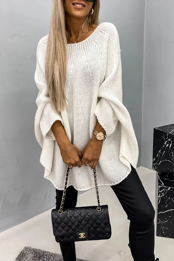 Oversized Cable Knit Sweater with Wide Sleeves and Round Neck