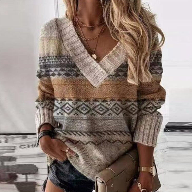 Relaxed Knit Sweater with V-Neckline and Colour Block Pattern