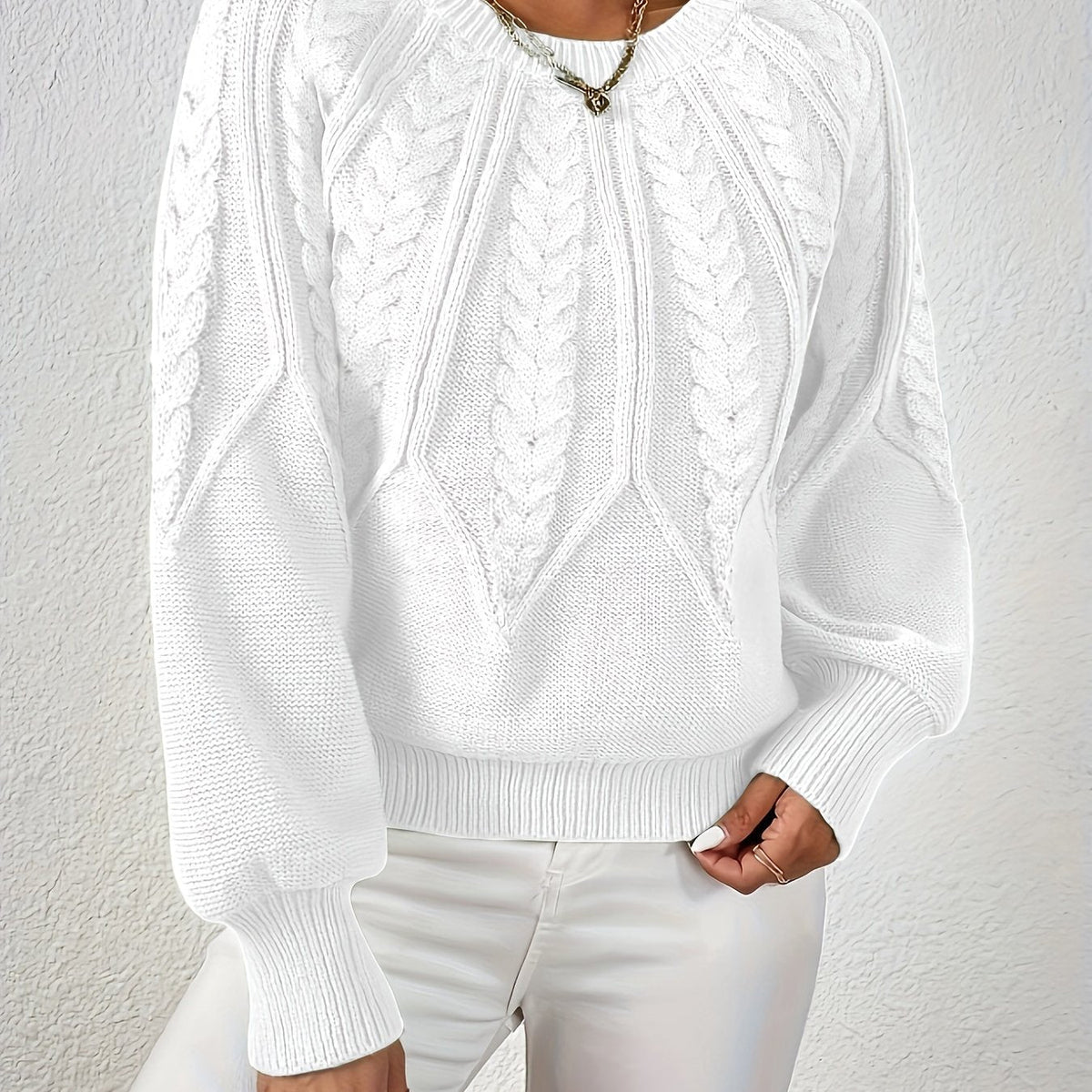 Women's Cable-Knit Cropped Jumper with Ribbed Crew Neck